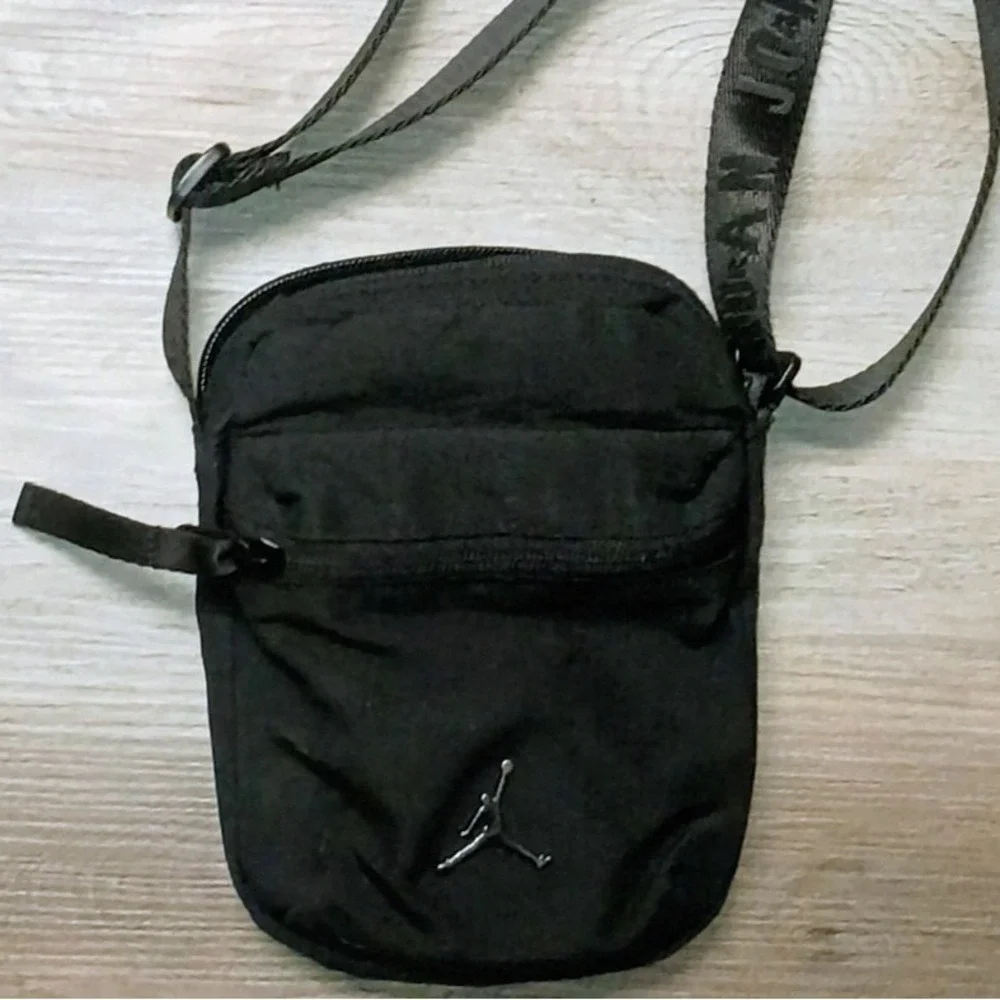 Jordan Festival Bag Black Crossbody Jumpman Logo Adjustable Strap